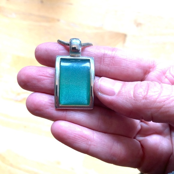 Jewelry - Retro 80’s Style Necklace